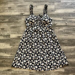 Wallflower daisy print mini dress. Size M